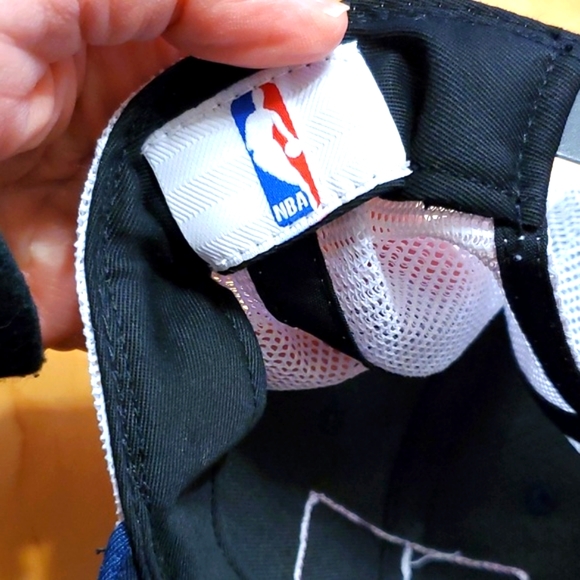 Cleveland Cavaliers mesh cap 🏀 Navy Blue with Maroon lettering, OS☆ adjustable - Picture 4 of 8